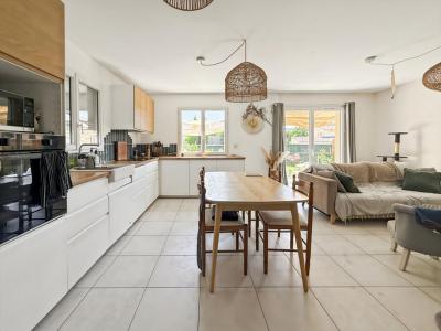 For sale Maillane 3 rooms 67 m2 Bouches du Rhone (13910) photo 1