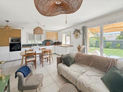 For sale Maillane 3 rooms 67 m2 Bouches du Rhone (13910) photo 4