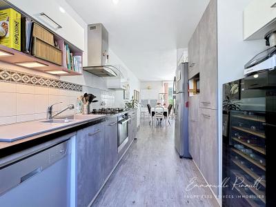 For sale Vannes 4 rooms 77 m2 Morbihan (56000) photo 4