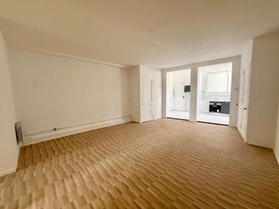 Louer Appartement 81 m2 Saint-etienne