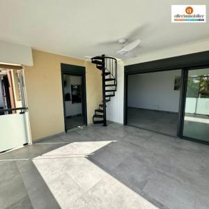 For rent Saint-gilles-les-bains 2 rooms 52 m2 Reunion (97434) photo 1