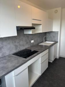 For rent Rueil-malmaison 2 rooms 44 m2 Hauts de Seine (92500) photo 1