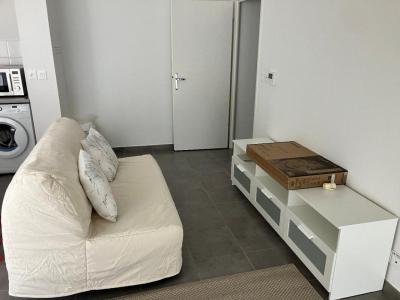 For rent Bordeaux 2 rooms 42 m2 Gironde (33300) photo 1