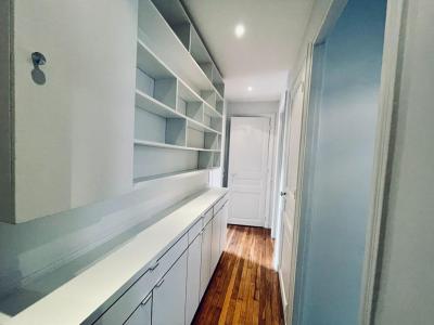 For rent Paris-17eme-arrondissement 2 rooms 36 m2 Paris (75017) photo 2