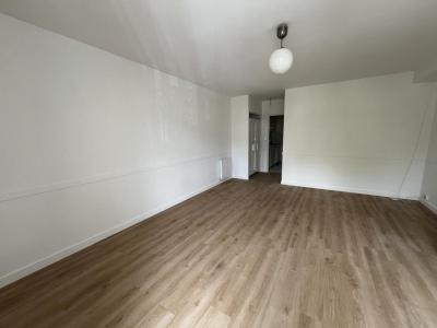 For rent Nantes 1 room 32 m2 Loire atlantique (44000) photo 0