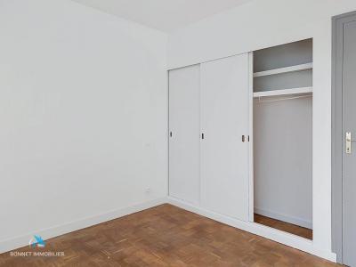 For rent Clermont-ferrand 2 rooms 37 m2 Puy de dome (63000) photo 3