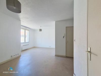 For rent Beaumont 1 room 32 m2 Puy de dome (63110) photo 4