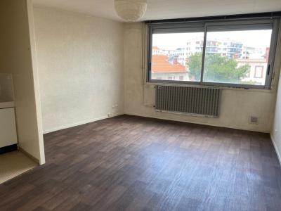 For rent Clermont-ferrand 1 room 29 m2 Puy de dome (63100) photo 0