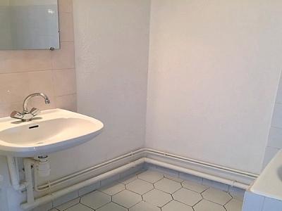 For rent Beaumont 1 room 35 m2 Puy de dome (63110) photo 1