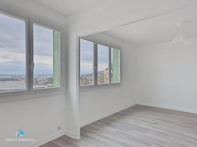 Louer Appartement 58 m2 Chamalieres