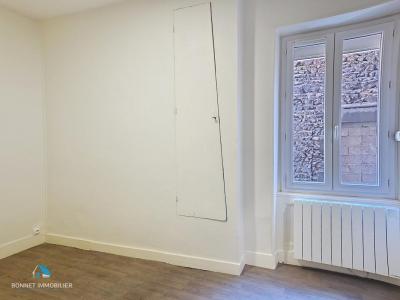 Louer Appartement Clermont-ferrand 375 euros
