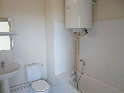 For rent Clermont-ferrand 1 room 22 m2 Puy de dome (63000) photo 2