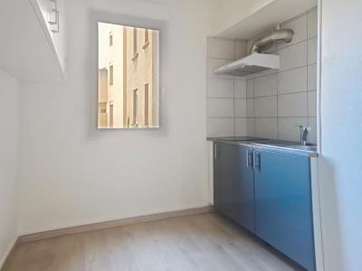 For rent Clermont-ferrand 2 rooms 43 m2 Puy de dome (63000) photo 2