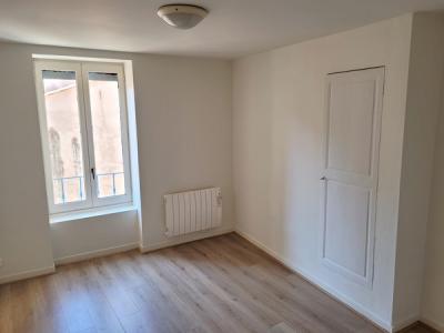 For rent Clermont-ferrand 2 rooms 38 m2 Puy de dome (63000) photo 3