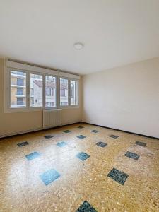 For rent Clermont-ferrand 2 rooms 49 m2 Puy de dome (63000) photo 3