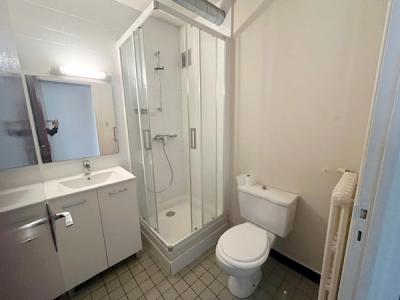 For rent Clermont-ferrand 1 room 15 m2 Puy de dome (63000) photo 3