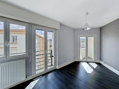 For rent Clermont-ferrand 2 rooms 31 m2 Puy de dome (63000) photo 0