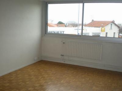 For rent Clermont-ferrand 2 rooms 46 m2 Puy de dome (63000) photo 2