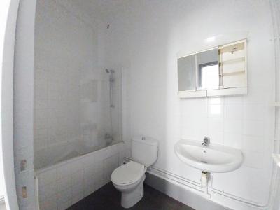 For rent Clermont-ferrand 2 rooms 36 m2 Puy de dome (63000) photo 3