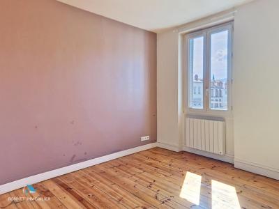 For rent Clermont-ferrand 1 room 25 m2 Puy de dome (63000) photo 3