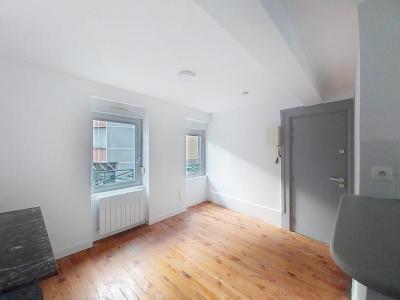 For rent Clermont-ferrand 2 rooms 25 m2 Puy de dome (63000) photo 3