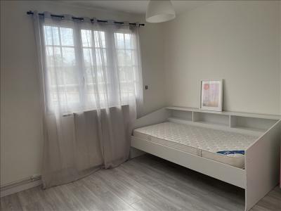 For rent Sainte-pazanne 6 rooms 133 m2 Loire atlantique (44680) photo 4