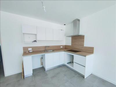 For rent Villenave-d'ornon 3 rooms 70 m2 Gironde (33140) photo 3