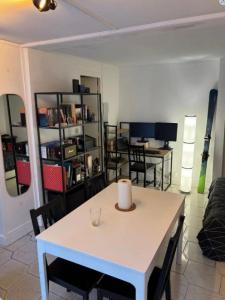 For rent Paris-11eme-arrondissement 1 room 25 m2 Paris (75011) photo 0