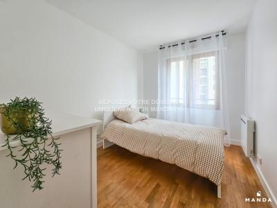 For rent Paris-20eme-arrondissement 3 rooms 64 m2 Paris (75020) photo 3