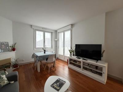 Louer Appartement 65 m2 Bordeaux