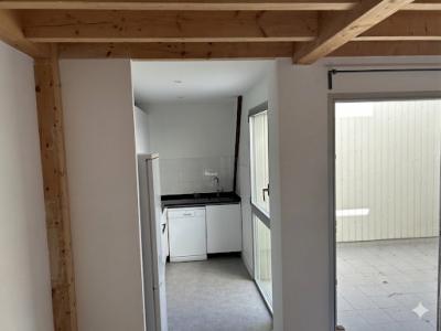 For rent Bordeaux 3 rooms 81 m2 Gironde (33100) photo 2