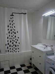 For rent Bordeaux 3 rooms 76 m2 Gironde (33000) photo 3