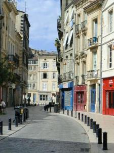 For rent Bordeaux 2 rooms 27 m2 Gironde (33000) photo 1