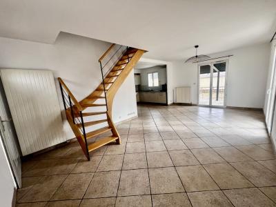 For sale 4 rooms 80 m2 Gard (30800) photo 3