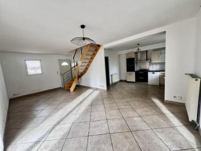 For sale 4 rooms 80 m2 Gard (30800) photo 4