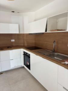 For rent 139 route de beaucaire 5 rooms 118 m2 Gard (30000) photo 0