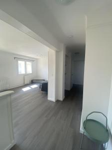 For rent PONT TRINQUAT 3 rooms 68 m2 Herault (34000) photo 2