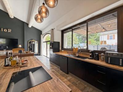 For sale Robion 6 rooms 194 m2 Vaucluse (84440) photo 2