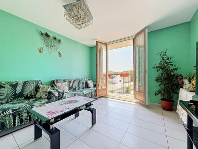 For sale Villejuif 4 rooms 69 m2 Val de Marne (94800) photo 2