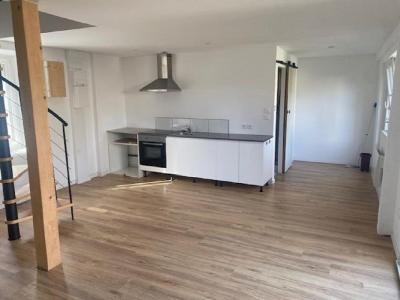 For sale Ploermel 3 rooms 105 m2 Morbihan (56800) photo 2