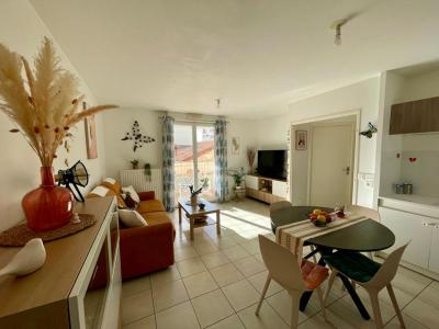 For sale Toulon 2 rooms 42 m2 Var (83100) photo 2