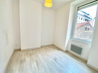 For rent Lyon-3eme-arrondissement 3 rooms 40 m2 Rhone (69003) photo 1