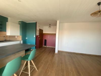 For rent Chateau-d'olonne 2 rooms 55 m2 Vendee (85180) photo 0