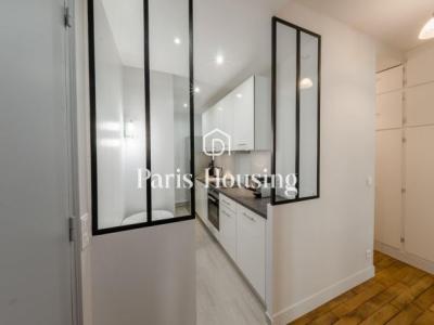 For rent Paris-7eme-arrondissement 3 rooms 55 m2 Paris (75007) photo 2