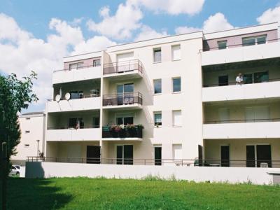 For sale Montbeliard 4 rooms 78 m2 Doubs (25200) photo 2