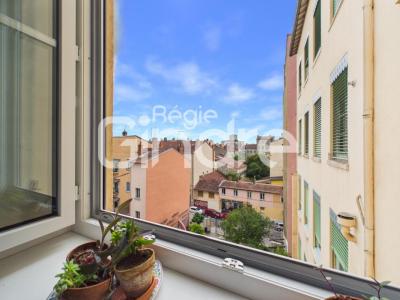 For sale Lyon-4eme-arrondissement 2 rooms 76 m2 Rhone (69004) photo 3