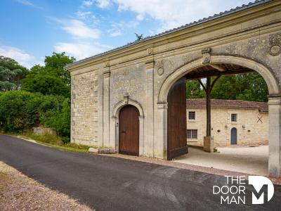 For sale Trois-moutiers 9 rooms 279 m2 Vienne (86120) photo 0