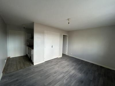 For rent Riorges 1 room 23 m2 Loire (42153) photo 1