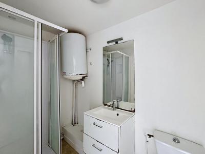 For rent Clermont-ferrand 2 rooms 37 m2 Puy de dome (63000) photo 2