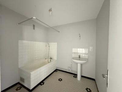 For rent Clermont-ferrand 3 rooms 61 m2 Puy de dome (63000) photo 4